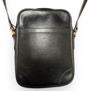 Louis Vuitton Black Epi Leather Danube Crossbody Messenger Bag in Black